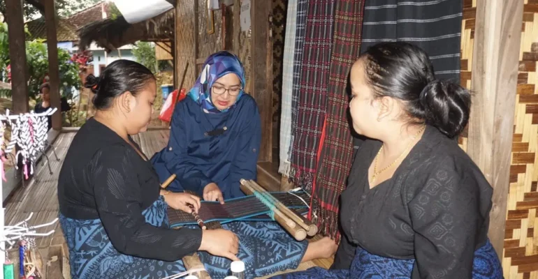 Airin Rachmi Diany-Ade Sumardi Komitmen Jaga Adat & Lestarikan Seni Budaya