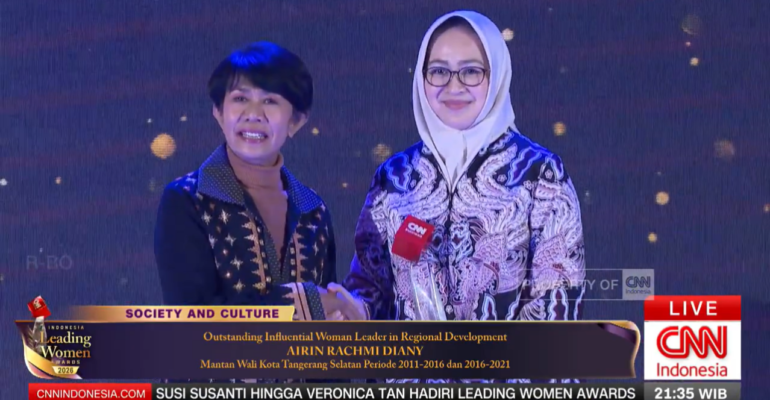 Airin Rachmi Diany Sabet Penghargaan Influential Woman Leader in Regional Development